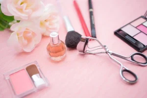 キャバ嬢のカバンの中身は？②【キャバ嬢動画まとめ】