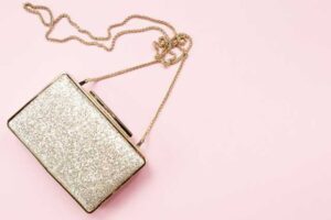 キャバ嬢のカバンの中身は？③【キャバ嬢動画まとめ】