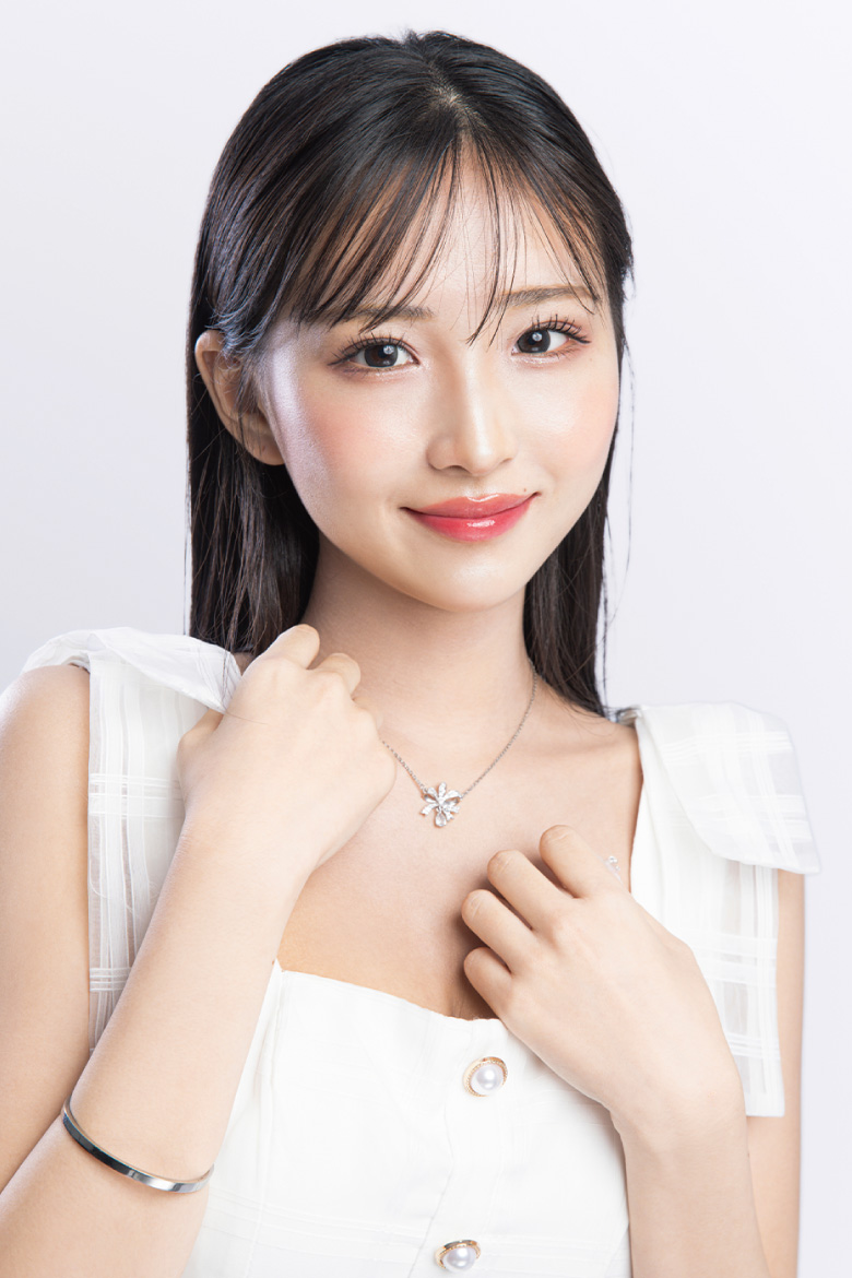 福岡中洲キャバクラ BARCELONA桃李（とうり） 月瀬 まお