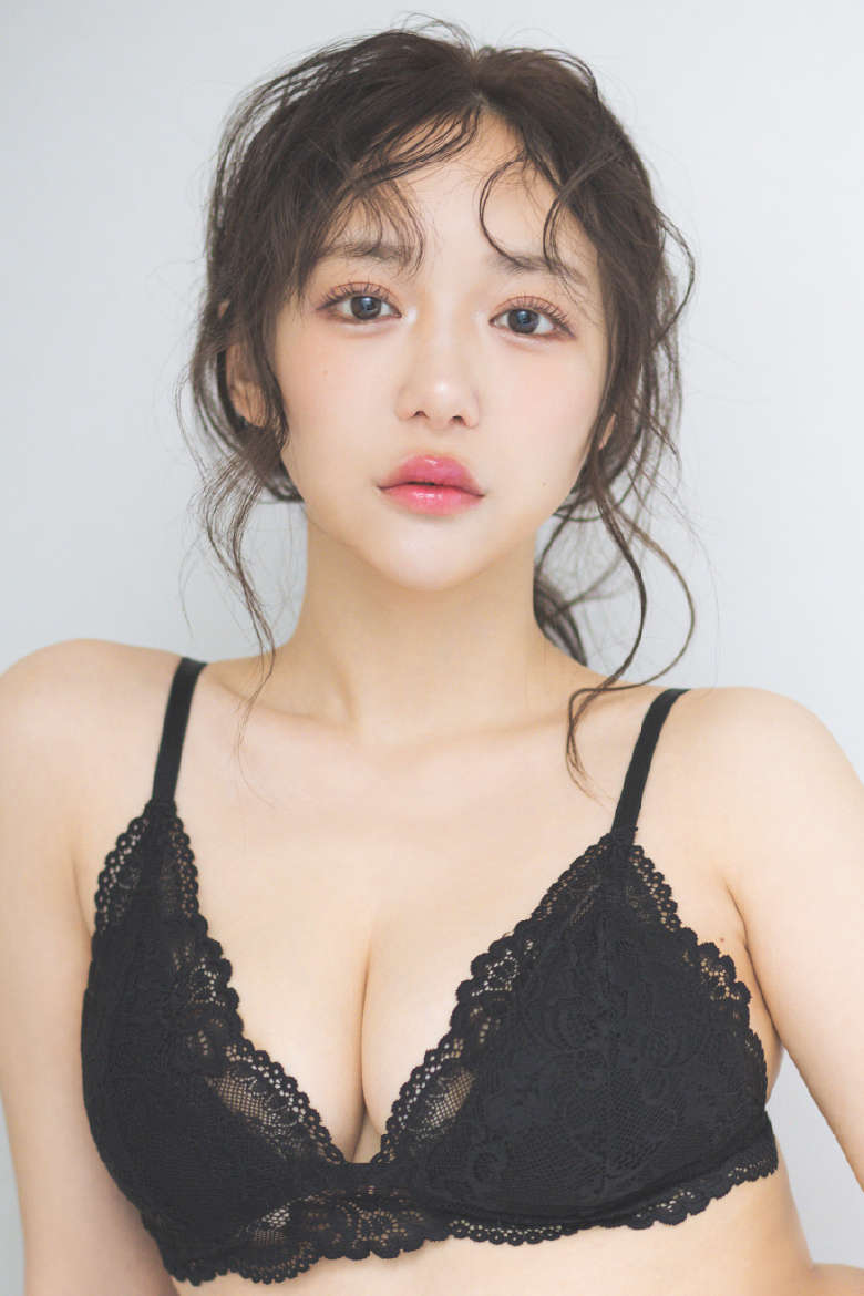 福岡中洲キャバクラ BARCELONA桃李（とうり） 百瀬 椎奈