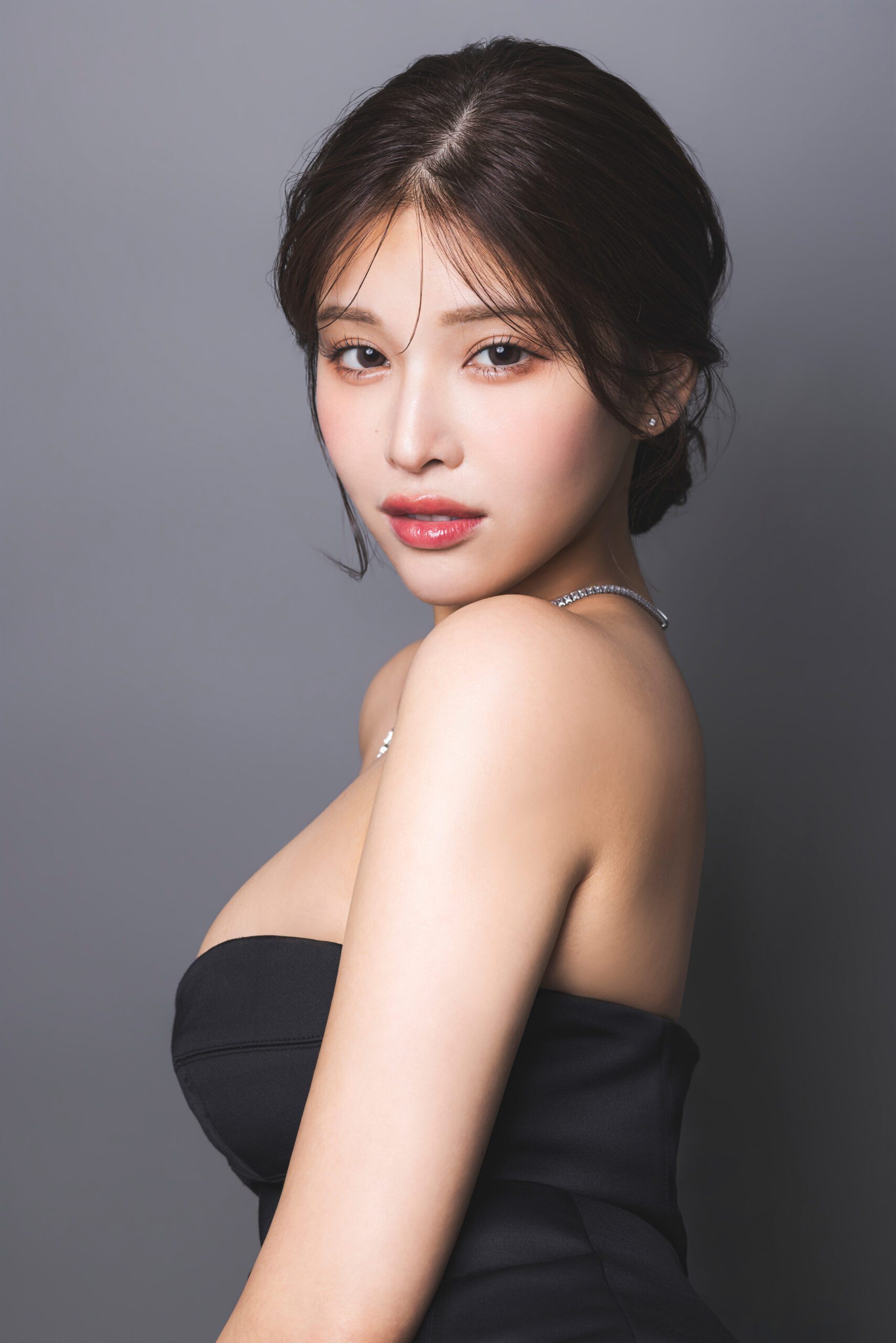 福岡中洲キャバクラ BARCELONA桃李（とうり） 七海 なみ2