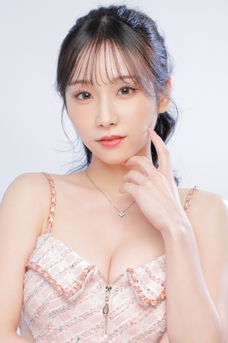 福岡中洲キャバクラ BARCELONA桃李（とうり） 白咲 るあ