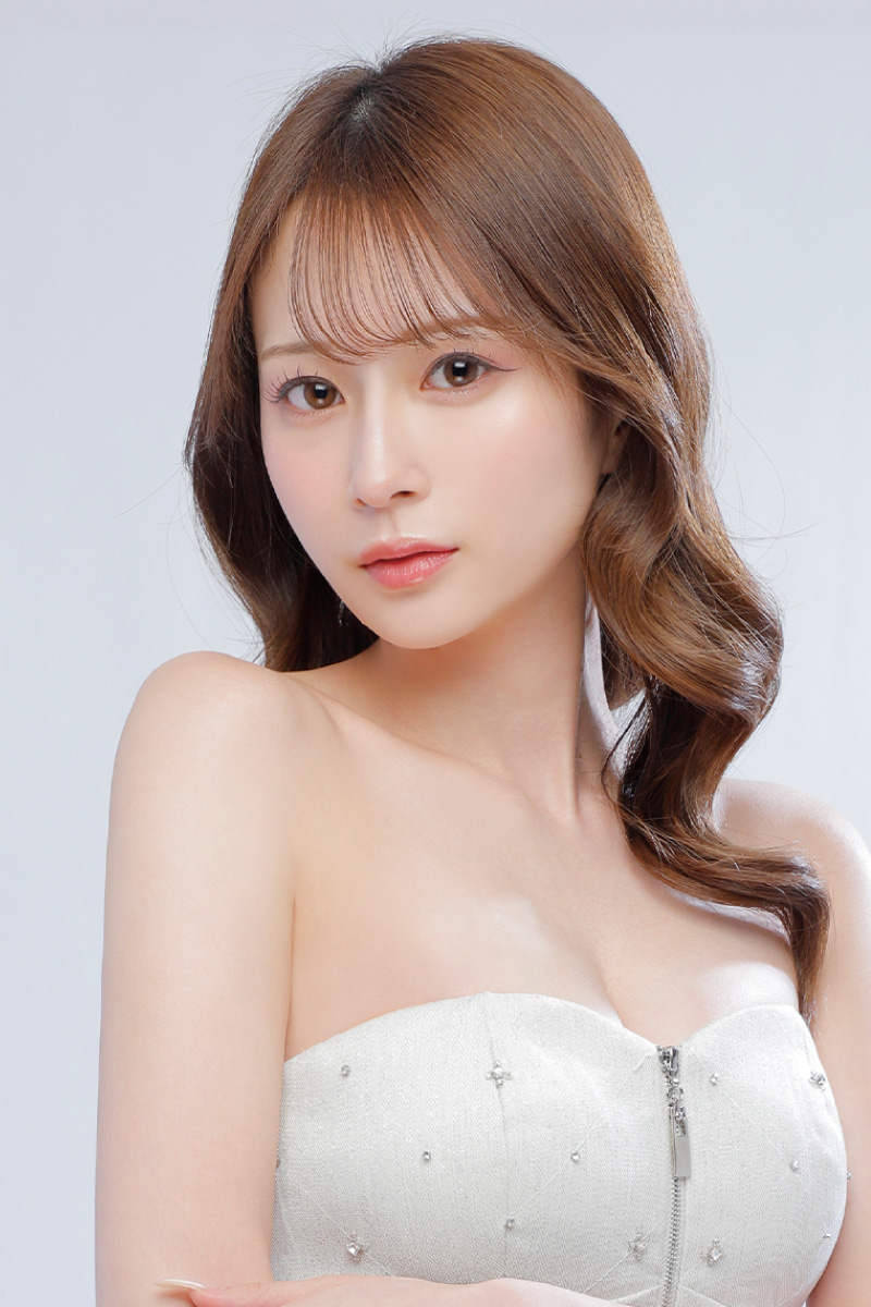 福岡中洲キャバクラ BARCELONA桃李（とうり） 姫宮 しおん