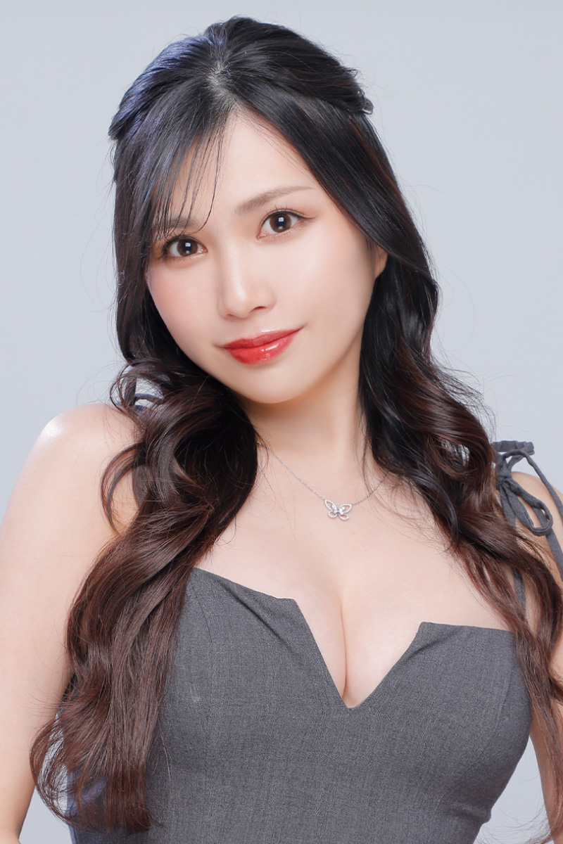 福岡中洲キャバクラ BARCELONA桃李（とうり） 楓 おと