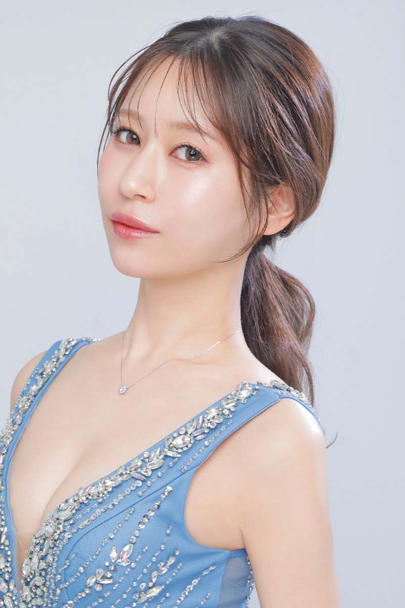 福岡中洲キャバクラ BARCELONA桃李（とうり） 白乙 えり