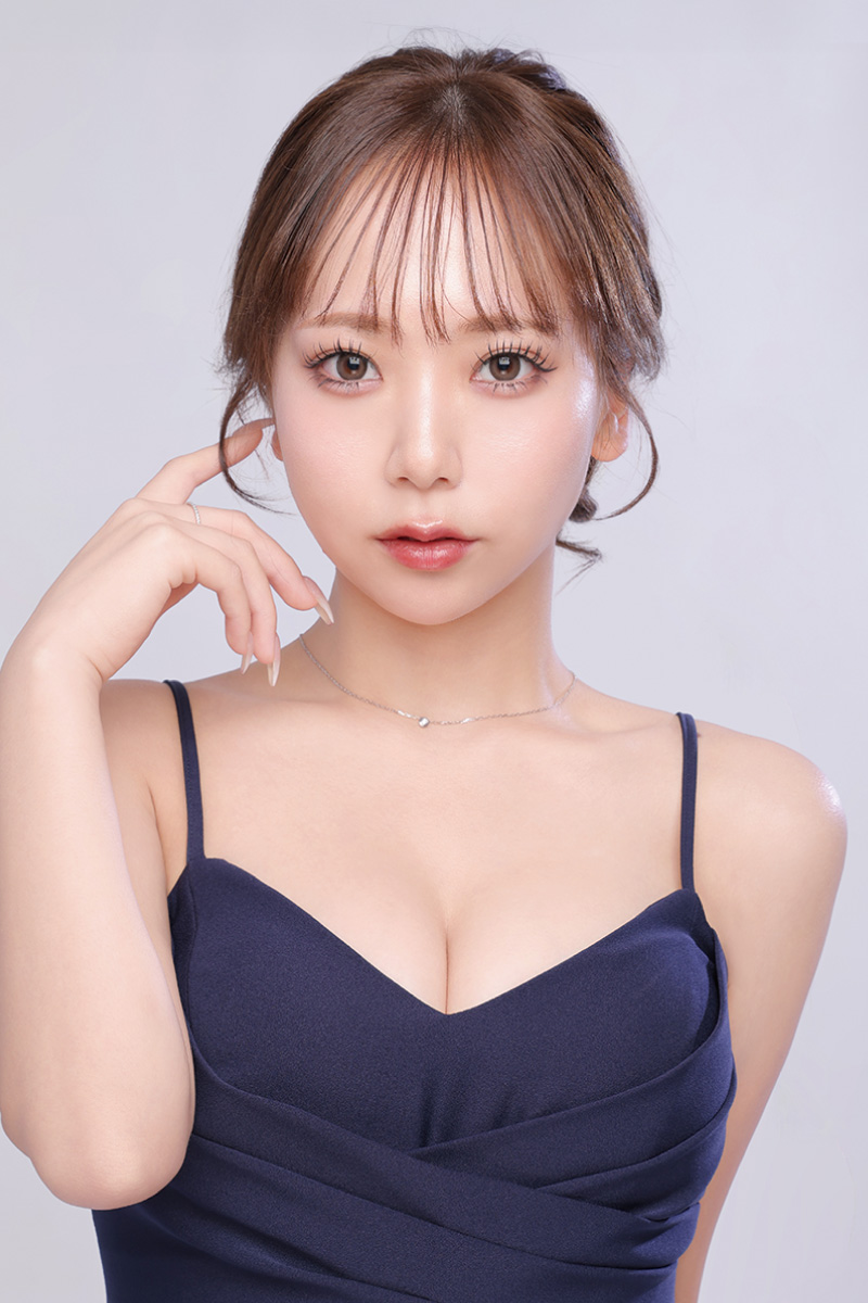 福岡中洲キャバクラ BARCELONA桃李（とうり） 明日香 みお