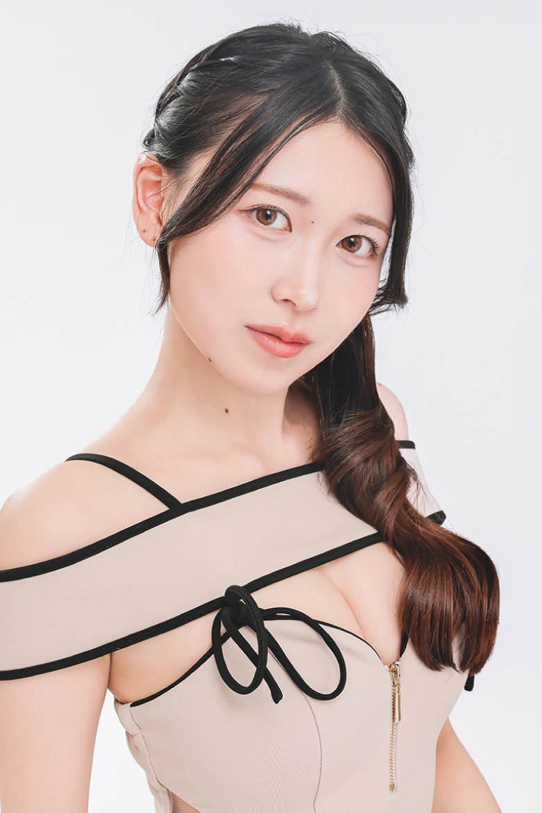 すすきの札幌ニュークラブ・キャバクラ Fillia 深冬 乙華