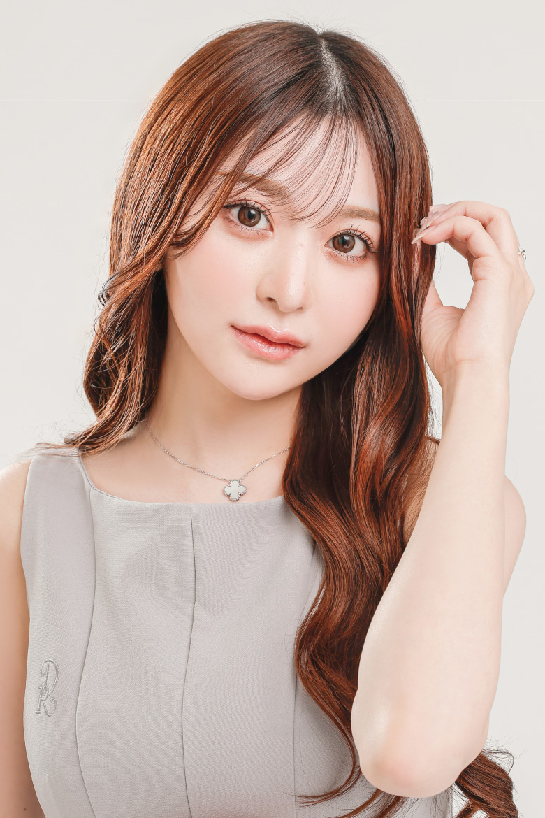 すすきの札幌ニュークラブ・キャバクラ 桃李 華咲 しき