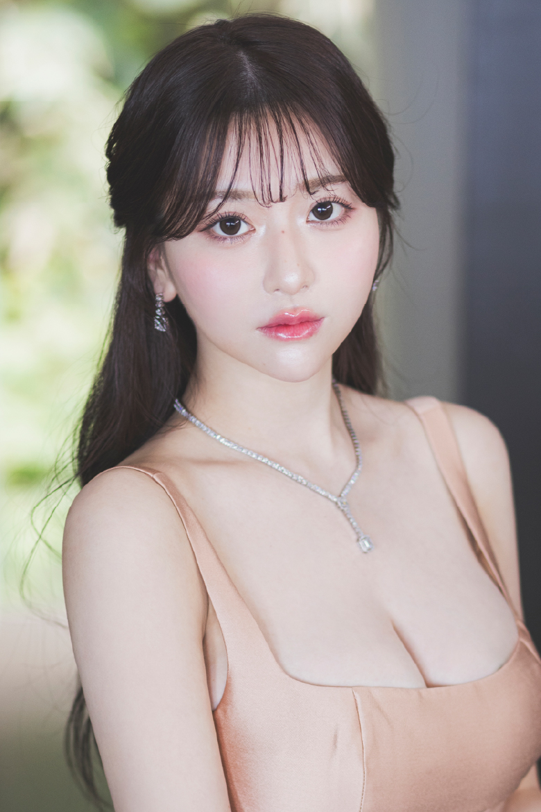 すすきの札幌ニュークラブ・キャバクラ 桃李 華咲 しき