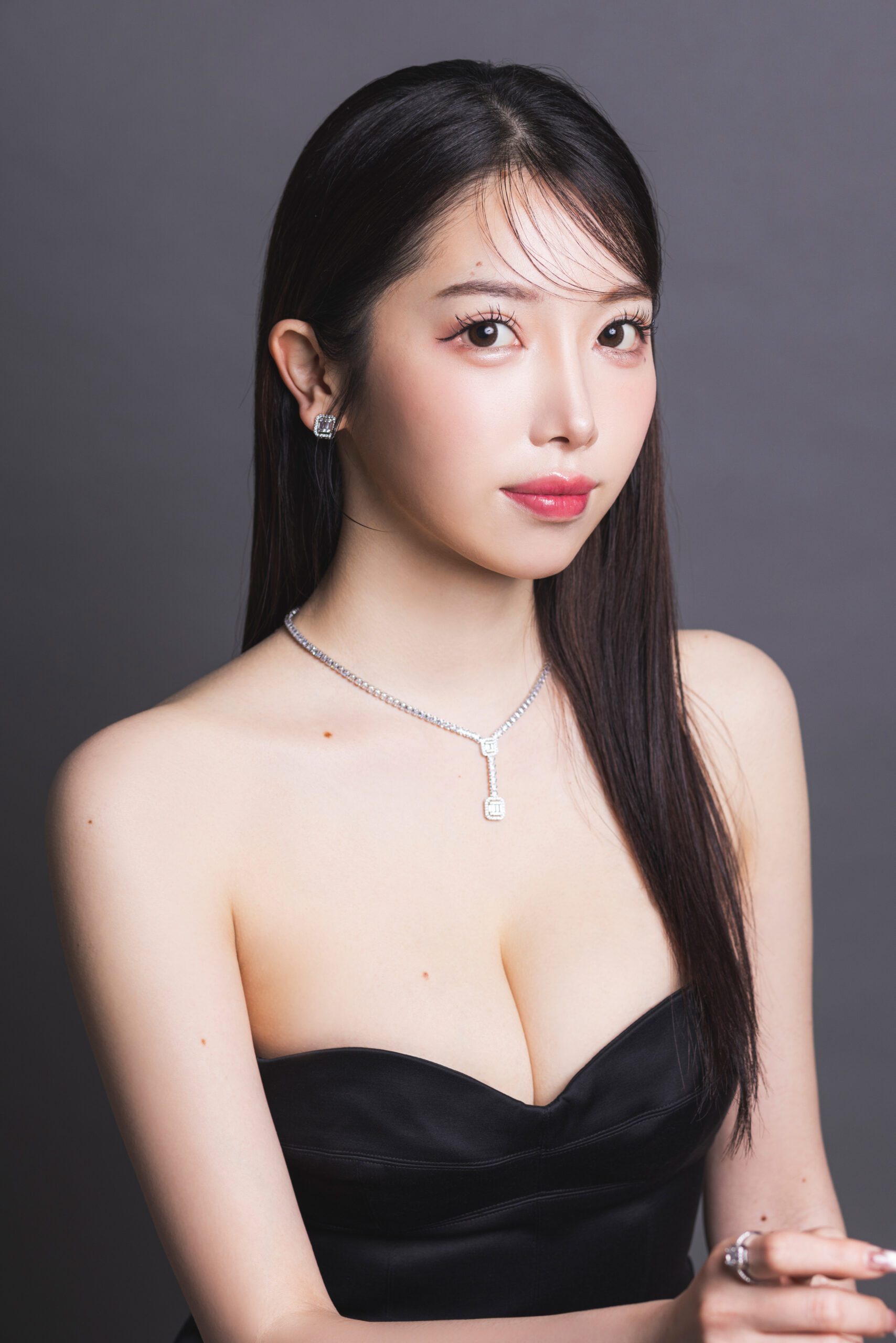 すすきの札幌ニュークラブ・キャバクラ 桃李 渚 みほ2