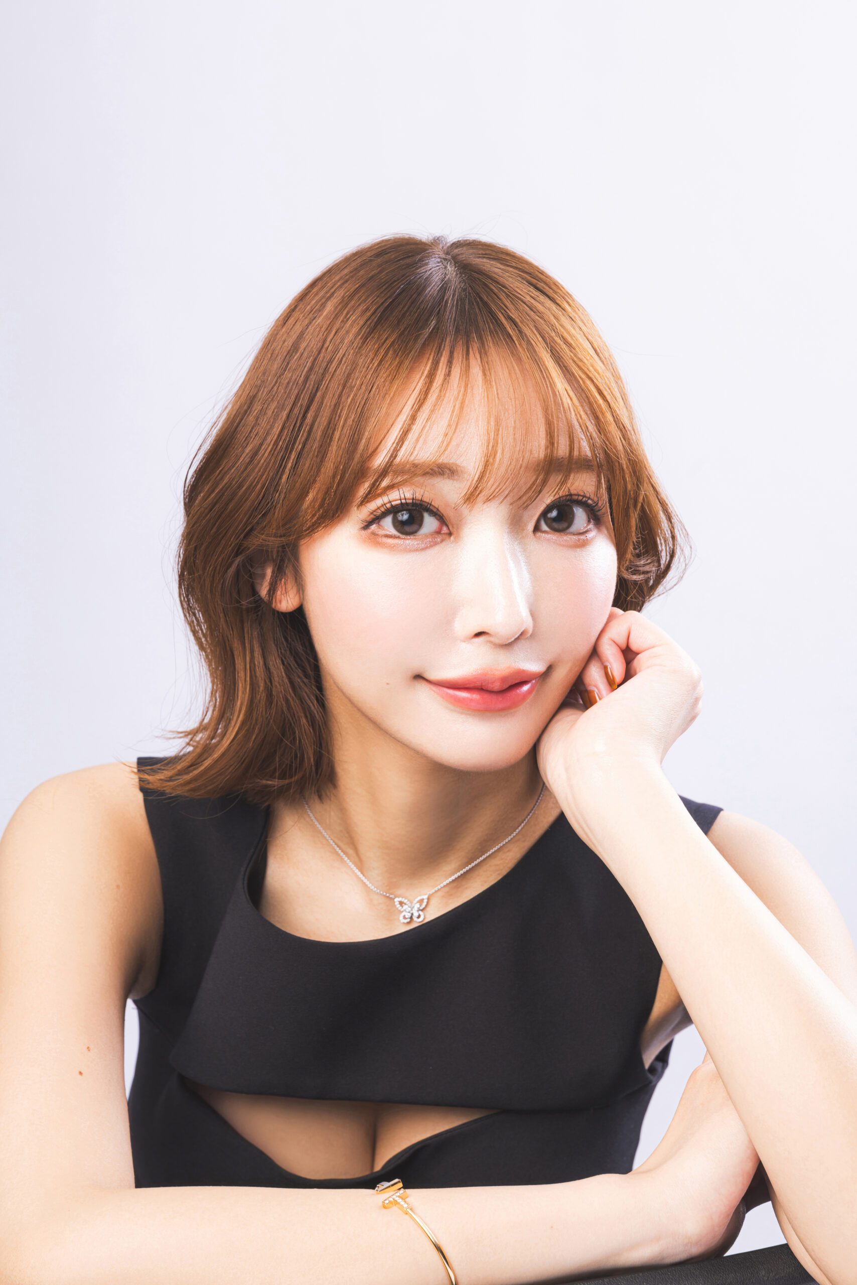 すすきの札幌ニュークラブ・キャバクラ 桃李 ゆめの かおり グラビア写真1