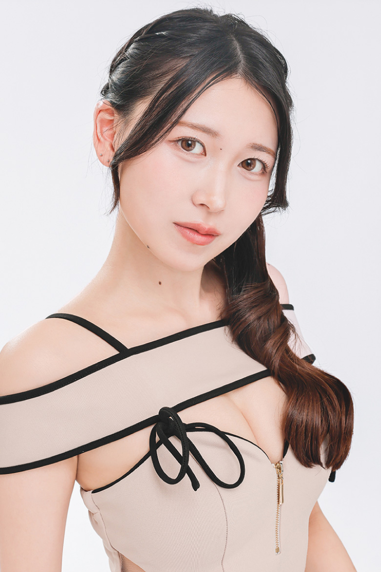 すすきの札幌ニュークラブ・キャバクラ Fillia 深冬 乙華