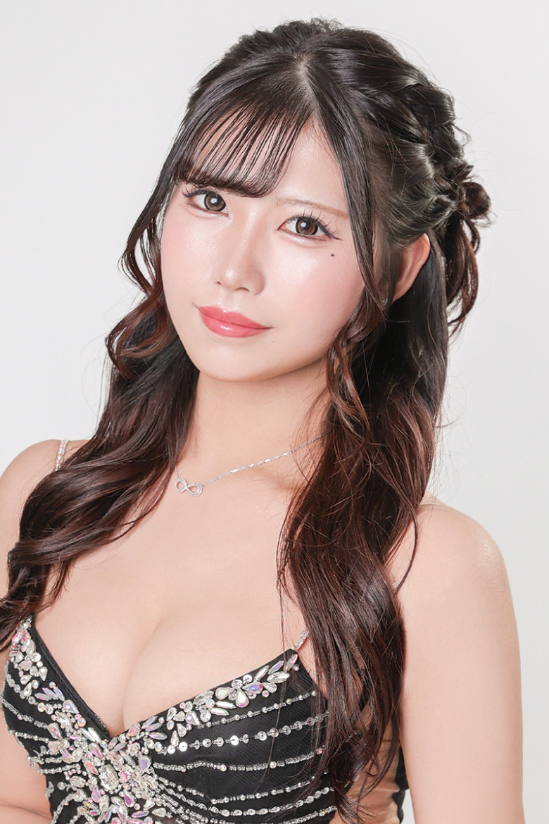 すすきの札幌ニュークラブ・キャバクラ 桃李 上咲 真彩