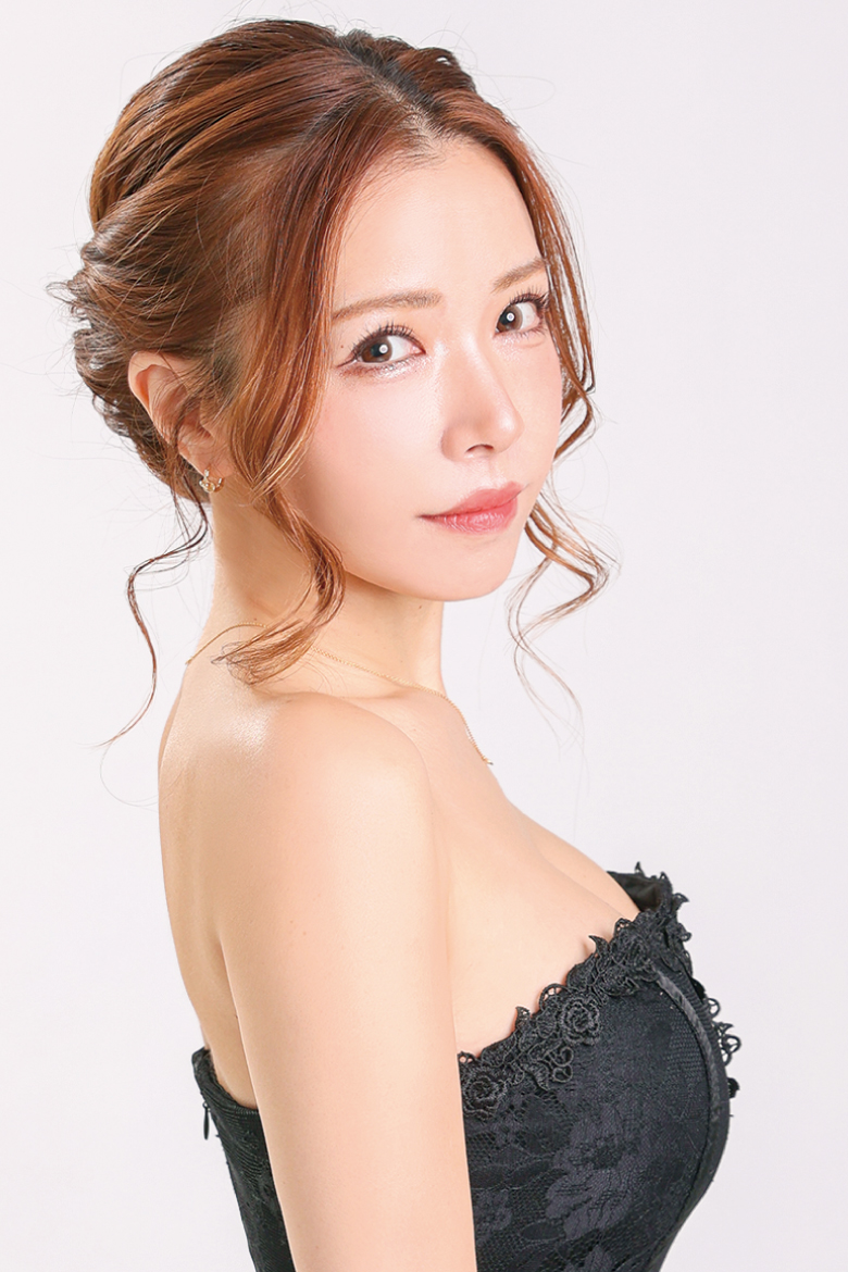 すすきの札幌ラウンジ 凛 美咲 しおん