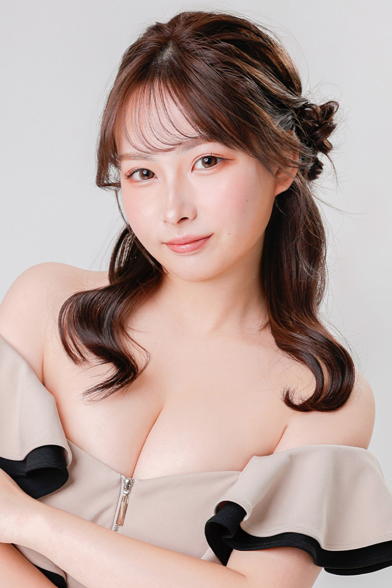 すすきの札幌ニュークラブ・キャバクラ 桃李 白い めぐ