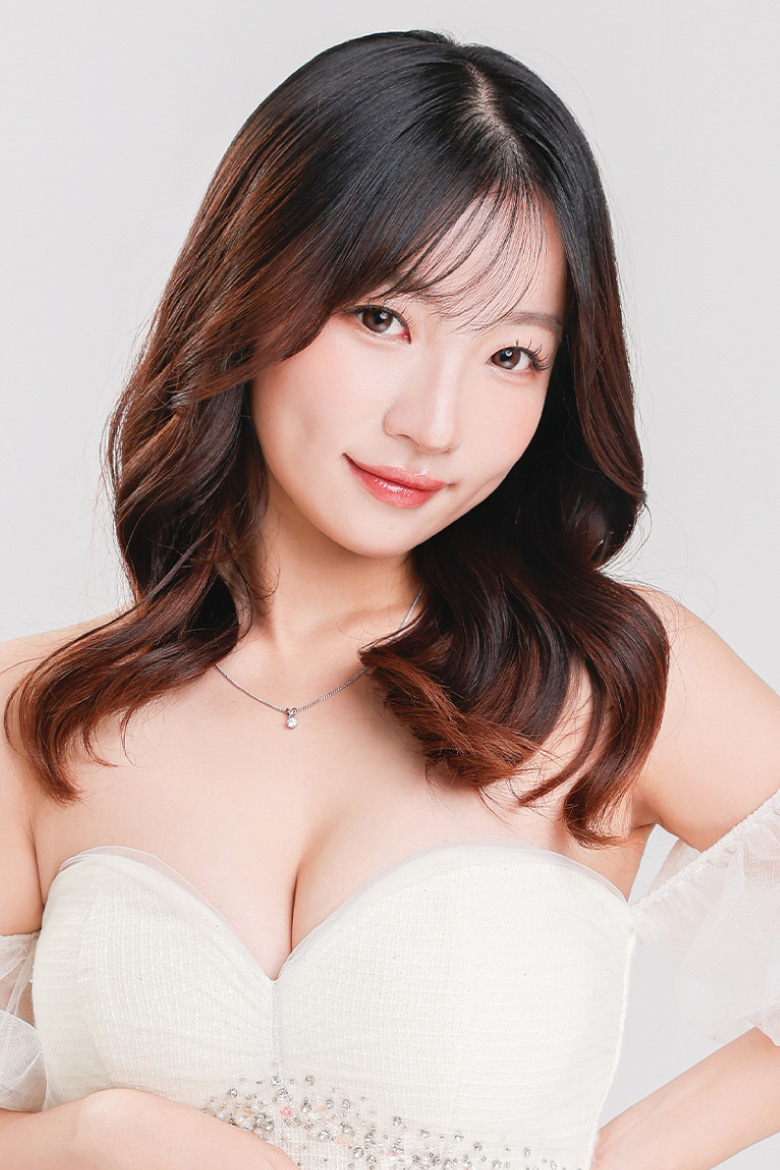 すすきの札幌ニュークラブ・キャバクラ Leicester 華沢 ゆいな