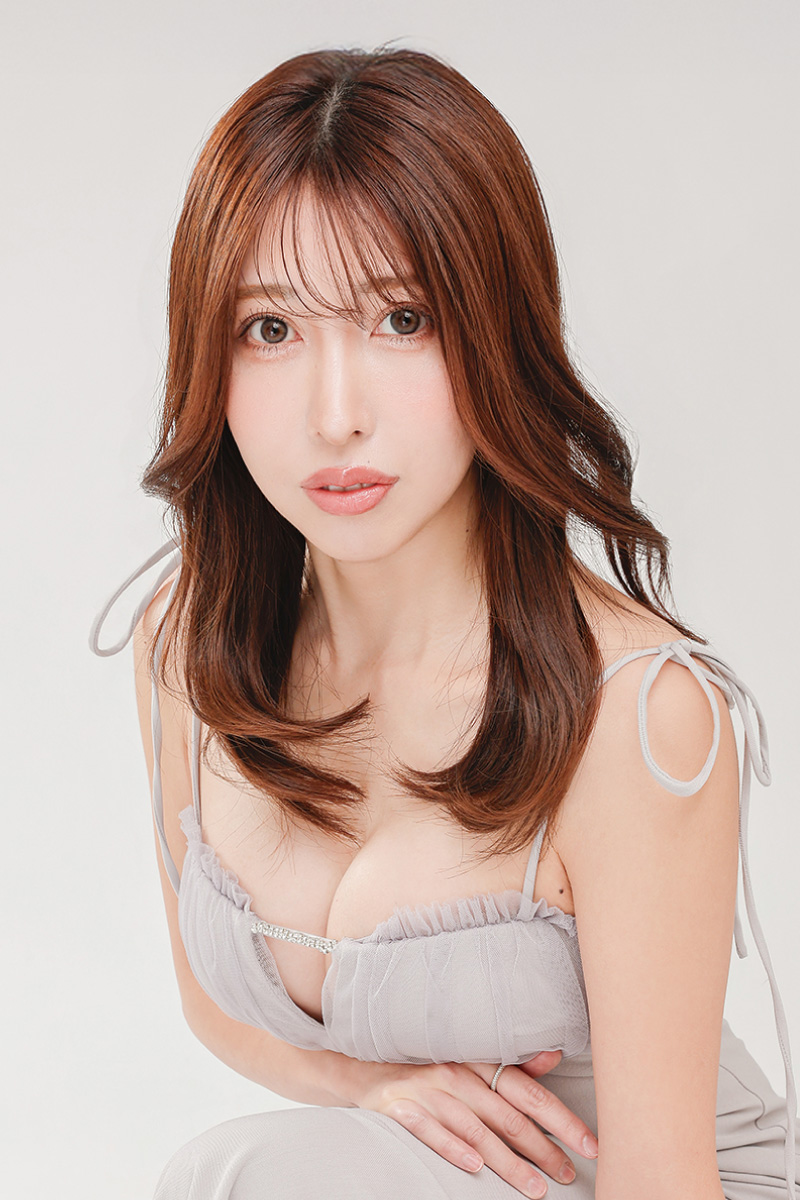 すすきの札幌ラウンジ 凛 夏目 梨仔